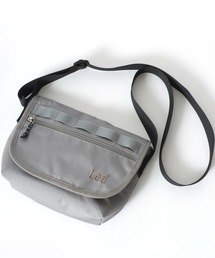 Lee（リー）の「Lee/リー 撥水 ロゴ ワンポイント刺繍 テープ付き フラップショルダーバッグ/レディース メンズ（ショルダーバッグ）」