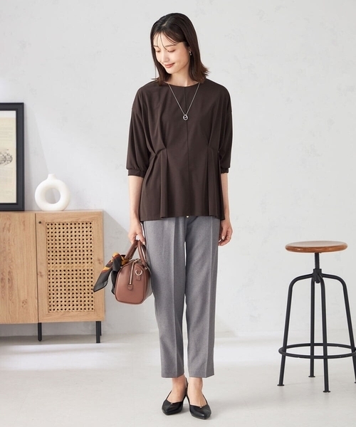 a.v.v（アーヴェヴェ）の「シルクスカーフ（ストール/ショール・レディース・ブラック/ブラウン・38）」の11枚目の写真