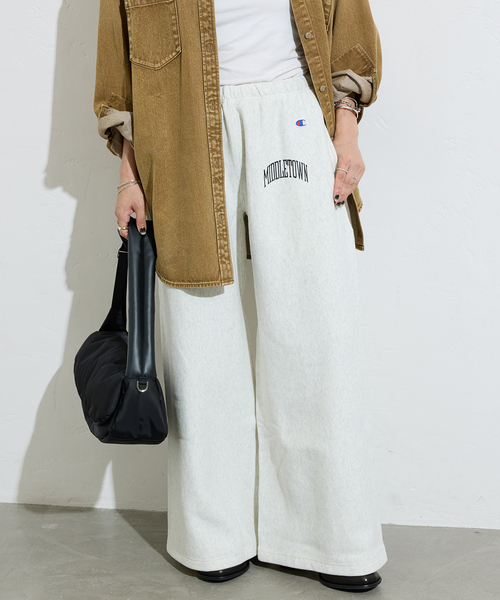 Champion（チャンピオン）の「別注【CHAMPION/チャンピオン】for JS ワイドスウェットパンツ（スウェットパンツ・レディース・チャコールグレー/アイボリー/ブラック・MEDIUM/LARGE）」の17枚目の写真