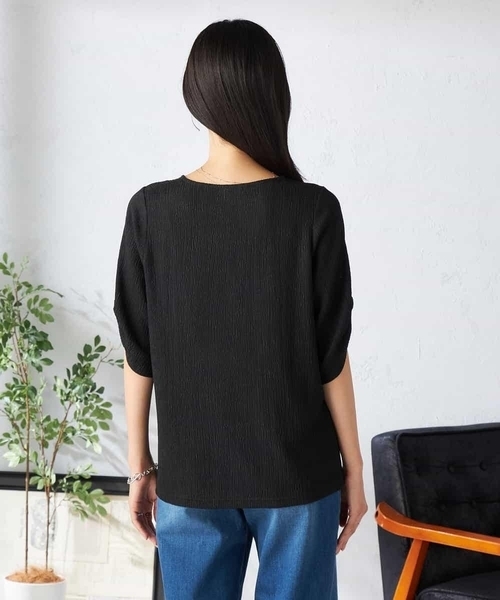 a.v.v（アーヴェヴェ）の「袖ギャザー楊柳カットソー（Tシャツ/カットソー・レディース・ブラック/モカ・40/38）」の20枚目の写真