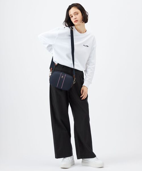 TOMMY HILFIGER(トミーヒルフィガー)の「ポペットカメラバッグ(ボディバッグ/ウエストポーチ・レディース・ブルー・FREE)」の7枚目の写真