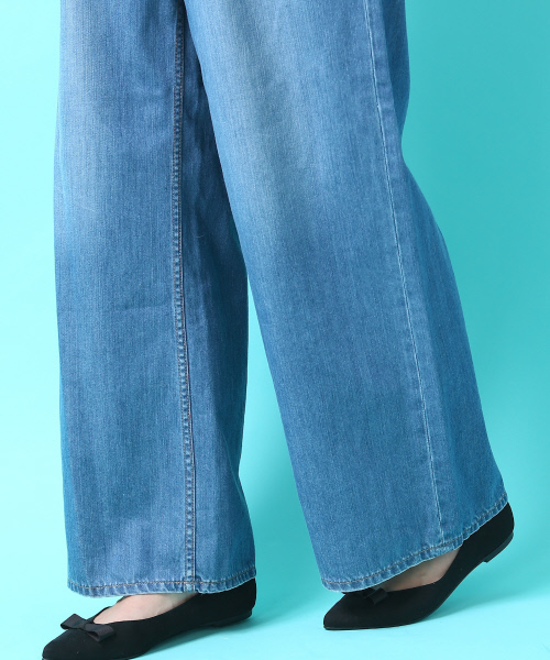 Rouge vif（ルージュヴィフ）の「ワイドパンツデニム（デニムパンツ・レディース・ブルー/サックスブルー・38/36/34）」の7枚目の写真