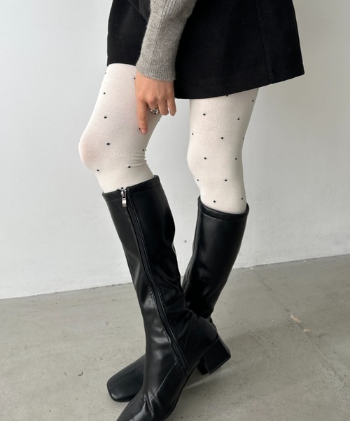 CLEA（クレア）の「ドット柄タイツ（タイツ/ストッキング・レディース・ホワイト/ブラック/チャコールグレー/グレー・FREE）」の7枚目の写真