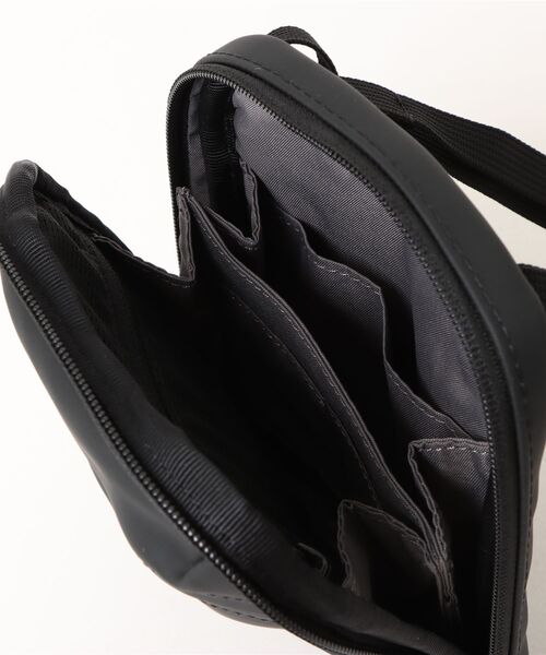 CHROME(クローム)の「CHROME/クローム ショルダーバッグ PAC POUCH 2L パック ポーチ 2L JP244MTBK(ショルダーバッグ・メンズ・ブラック・FREE)」の4枚目の写真