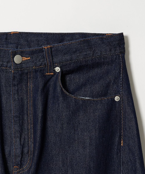 info. BEAUTY&YOUTH（インフォビューティアンドユース）の「【マルチサイズ】ツイスト デニム マチ付き ワイド テーパード パンツ（デニムパンツ・メンズ・ナチュラル/ブラック/インディゴブルー・マルチサイズ）」の12枚目の写真