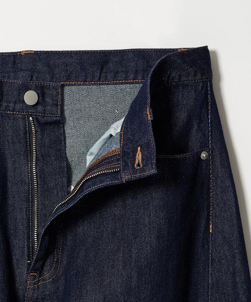 info. BEAUTY&YOUTH（インフォビューティアンドユース）の「【マルチサイズ】ツイスト デニム マチ付き ワイド テーパード パンツ（デニムパンツ・メンズ・ナチュラル/ブラック/インディゴブルー・マルチサイズ）」の14枚目の写真