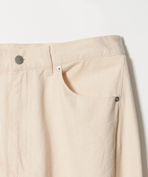 info. BEAUTY&YOUTH（インフォビューティアンドユース）の「【マルチサイズ】ツイスト デニム マチ付き ワイド テーパード パンツ（デニムパンツ・メンズ・ナチュラル/ブラック/インディゴブルー・マルチサイズ）」の7枚目の写真