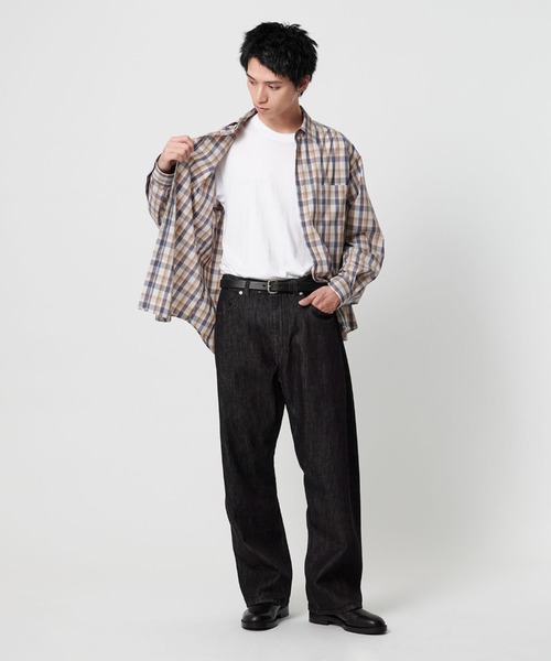 info. BEAUTY&YOUTH（インフォビューティアンドユース）の「【マルチサイズ】ツイスト デニム マチ付き ワイド テーパード パンツ（デニムパンツ・メンズ・ナチュラル/ブラック/インディゴブルー・マルチサイズ）」の17枚目の写真