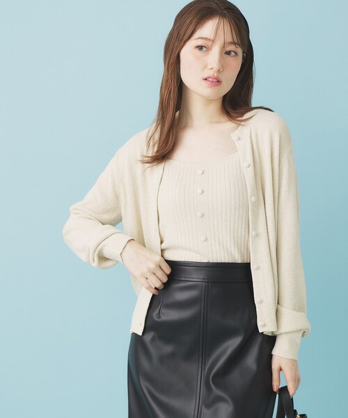 index（インデックス）の「ミニモールラメコンパクトクルーカーディガン/アンサンブル対応【洗濯機OK】（カーディガン/ボレロ・レディース・チャコールグレー/オフホワイト/グリーン系・36/38/40）」の5枚目の写真