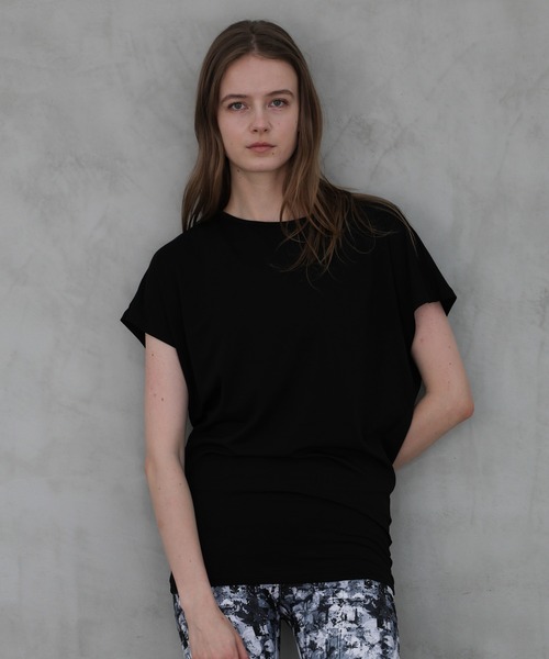 Julier Yoga and Relax(ジュリエヨガアンドリラックス)の「Julier エコリヨセル半袖トップス(Tシャツ/カットソー・レディース・ラベンダー/ライトグレー/ブラック・FREE)」の1枚目の写真