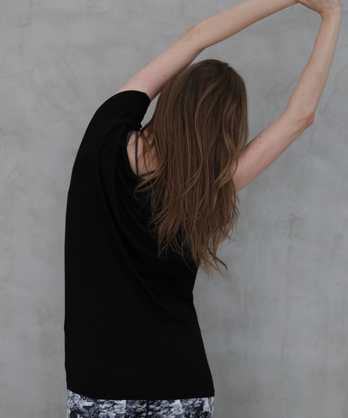 Julier Yoga and Relax(ジュリエヨガアンドリラックス)の「Julier エコリヨセル半袖トップス(Tシャツ/カットソー・レディース・ラベンダー/ライトグレー/ブラック・FREE)」の17枚目の写真