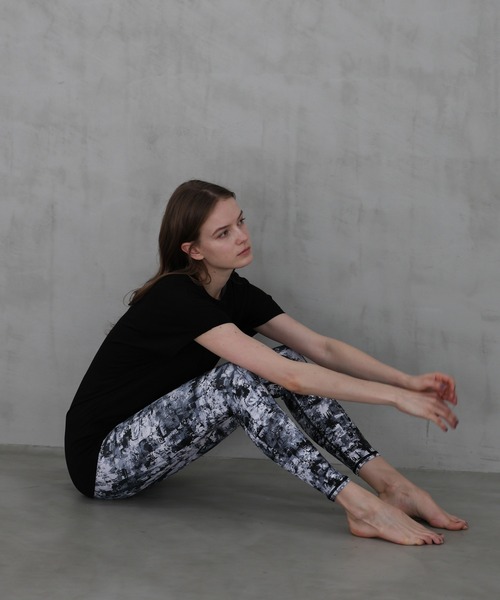 Julier Yoga and Relax(ジュリエヨガアンドリラックス)の「Julier エコリヨセル半袖トップス(Tシャツ/カットソー・レディース・ラベンダー/ライトグレー/ブラック・FREE)」の20枚目の写真