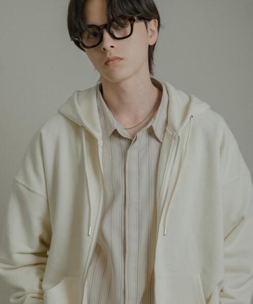 SENSE OF PLACE by URBAN RESEARCH（センスオブプレイスバイアーバンリサーチ）の「『ユニセックス』Wジップパーカー（パーカー・メンズ・グレー/ブラック/アイボリー/レッド・MEDIUM/LARGE）」の2枚目の写真