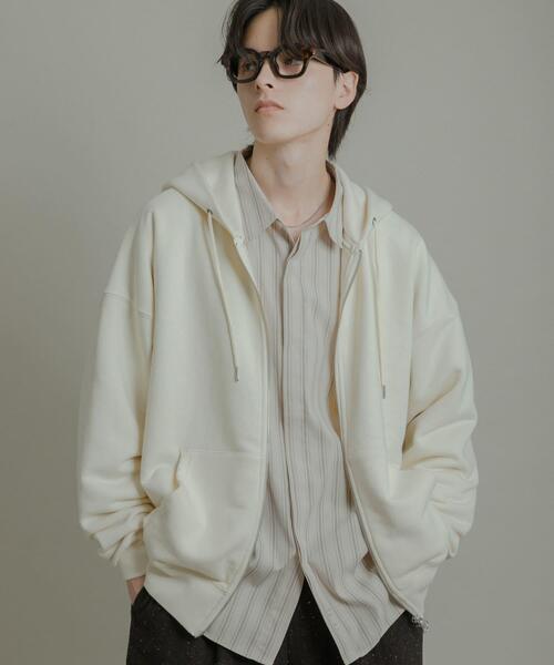 SENSE OF PLACE by URBAN RESEARCH（センスオブプレイスバイアーバンリサーチ）の「『ユニセックス』Wジップパーカー（パーカー・メンズ・グレー/ブラック/アイボリー/レッド・MEDIUM/LARGE）」の9枚目の写真