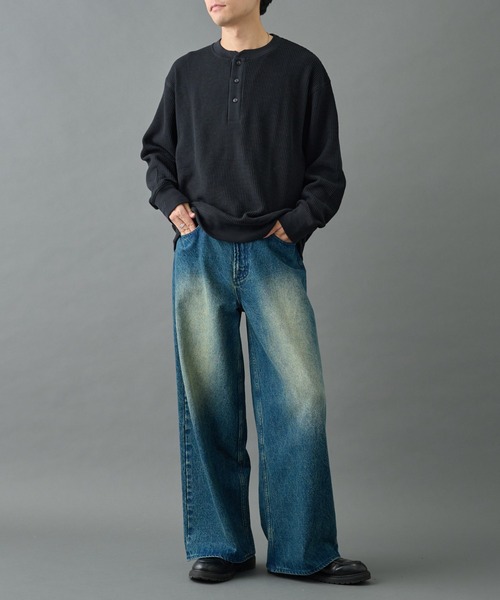 COLONY 2139（コロニートゥーワンスリーナイン）の「ワッフルヘンリーネック（Tシャツ/カットソー・メンズ・チャコールグレー/ブラック/ホワイト・MEDIUM/LARGE）」の20枚目の写真