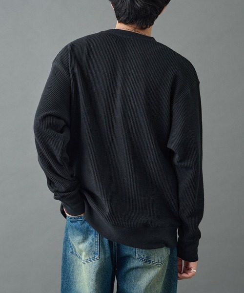 COLONY 2139（コロニートゥーワンスリーナイン）の「ワッフルヘンリーネック（Tシャツ/カットソー・メンズ・チャコールグレー/ブラック/ホワイト・MEDIUM/LARGE）」の10枚目の写真