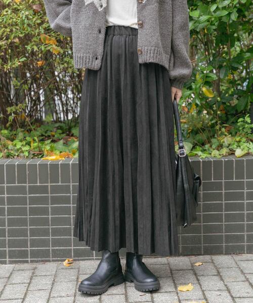 ITEMS URBANRESEARCH(アイテムズ アーバンリサーチ)の「フェイクスエードプリーツスカート(スカート・レディース・モカ/ブラック/ライトベージュ/カーキ/ブラウン系その他/ベージュ系その他・FREE)」の2枚目の写真