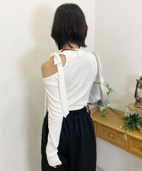 mebole(メボレ)の「ワンショルダーリボンスリムトップス(Tシャツ/カットソー・レディース・ブラック/グレー/ホワイト・FREE)」の7枚目の写真