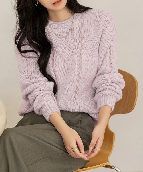 DAY CLOSET(デイ クローゼット)の「程よい透かし編み。長袖やわらかモヘアタッチケーブルニットセーター レディース(ニット/セーター・レディース・ピンク/オフホワイト/グレイッシュベージュ/ブルー・FREE)」の4枚目の写真