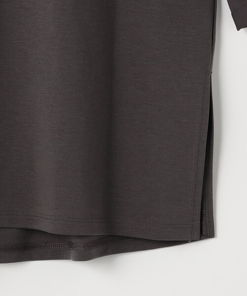 Gabardine K.T(ギャバジンケーティー)の「80/-ポンチ ドッキングプルオーバー(Tシャツ/カットソー・レディース・ブラック/ライトベージュ/チャコール・9号/11号/7号)」の11枚目の写真
