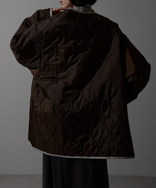 each（イーチ）の「キルティング中綿ミディジャケット（ブルゾン・レディース・アイボリー/カーキ/ブラウン/ブラック・FREE）」の21枚目の写真