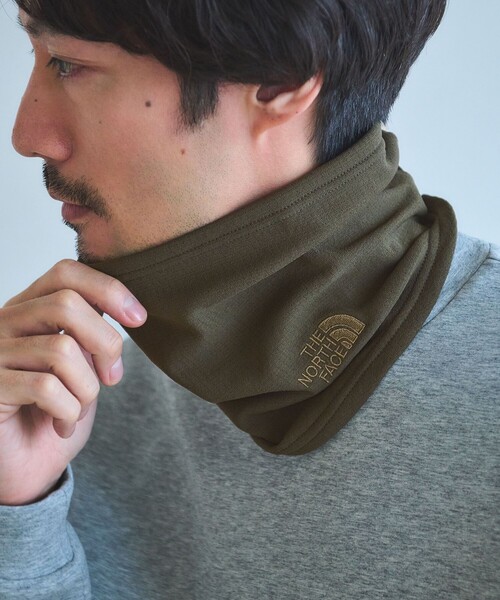 THE NORTH FACE（ザノースフェイス）の「＜THE NORTH FACE＞マイクロストレッチ ネックゲイター（マフラー・メンズ・ブラック/オリーブ/ダークグレー・FREE）」の3枚目の写真