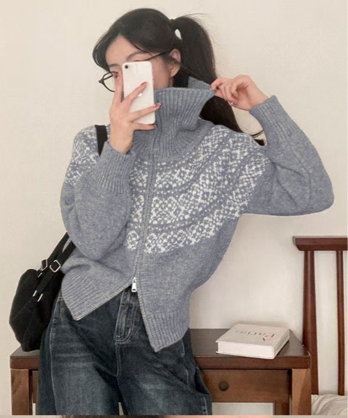 kirakiraShop(キラキラショップ)の「ノルディック柄 ダブルジップニットカーディガン(ニット/セーター・レディース・クリーム/グレー/レッド/ネイビー・FREE)」の7枚目の写真