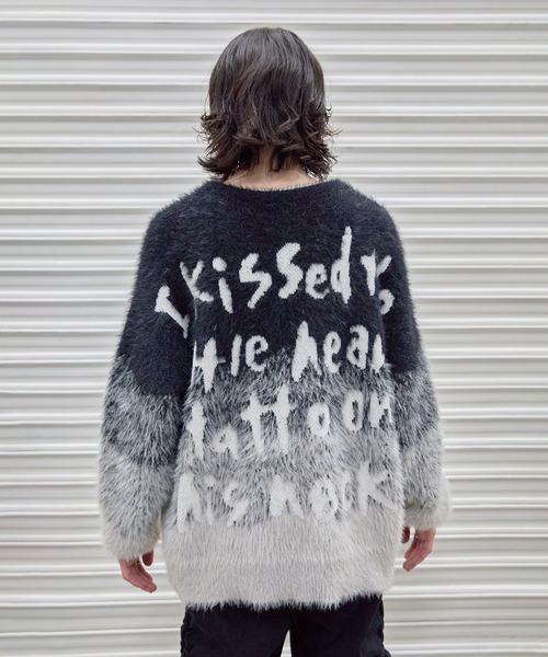 Heart Tattoo(ハートタトゥー)の「Art shaggy gradation BIG Knit / アートデザインシャギービッグニット(ニット/セーター・レディース・ブラック系・FREE)」の10枚目の写真