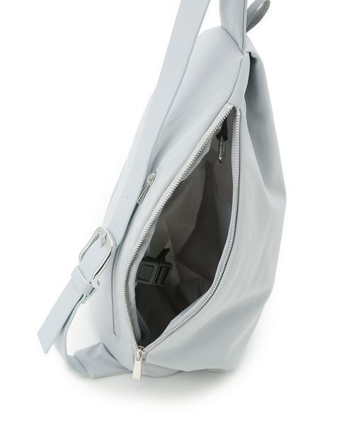 emmi（エミ）の「撥水 クロスボディショルダーバッグ（ショルダーバッグ・レディース・イエロー/アイボリー/ブラック/ライトブルー・F）」の6枚目の写真