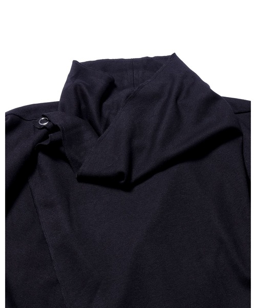Ruze（ルゼ）の「Overwrap drape coat / オーバーラップ ドレープ ロングコート（その他アウター・メンズ・ブラック・FREE）」の13枚目の写真