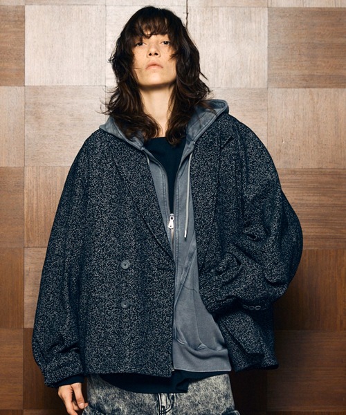 MAISON SPECIAL(メゾンスペシャル)の「《UNISEX》【Italian Dead Stock Fabric】Prime-Over Curved Pocket Jacket/プライムオーバーカーブポケットジャケット【MAISON SPECIAL/メゾンスペシャル】(テーラードジャケット・メンズ・その他1/チャコールグレー/ブラック/ダークブラック/ライトグレー/オレンジ/その他3/その他2・0/2/1)」の6枚目の写真