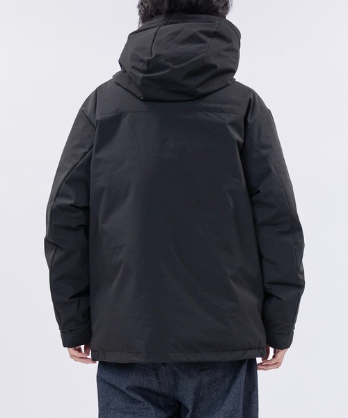 JOHN'S CLOSET（ジョンズクローゼット）の「【13】撥水＆防風 同色ロゴ 中綿マウンテンパーカー（ダウンジャケット/コート・メンズ・ホワイト/レッド/ブラック・MEDIUM/LARGE/X-LARGE）」の15枚目の写真