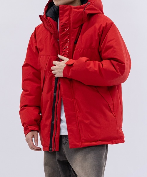 JOHN'S CLOSET（ジョンズクローゼット）の「【13】撥水＆防風 同色ロゴ 中綿マウンテンパーカー（ダウンジャケット/コート・メンズ・ホワイト/レッド/ブラック・MEDIUM/LARGE/X-LARGE）」の19枚目の写真