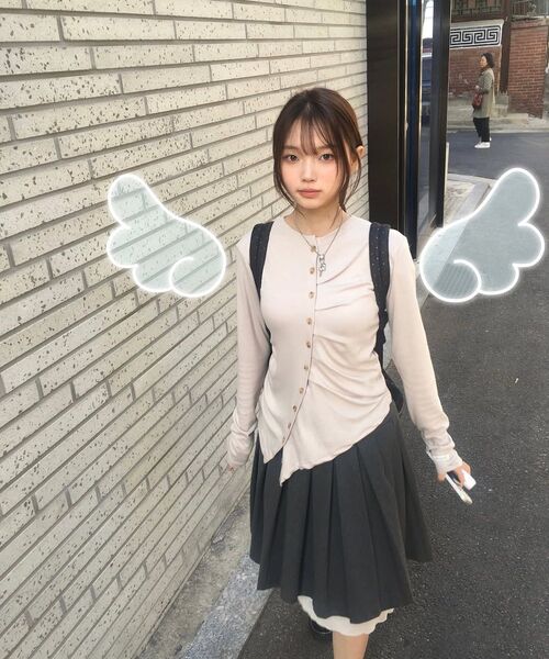 FANCY CLUB(ファンシークラブ)の「アンバランスシャーリングカーディガン (ベージュ)_F25QB076(カーディガン/ボレロ・レディース・ベージュ・FREE)」の7枚目の写真