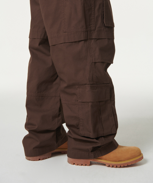 MUSINSA STANDARD（ムシンサスタンダード）の「コットンマルチポケットパラシュートカーゴパンツ[バロックブラウン]（その他パンツ・メンズ・その他・27/28/29/34/32/30/31/33/26/40/38/42/36）」の10枚目の写真