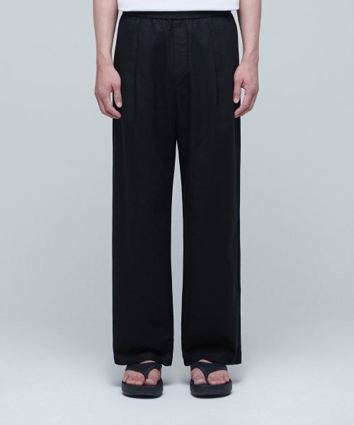 MUSINSA STANDARD（ムシンサスタンダード）の「コットンリネンワンタックワイドパンツ[ブラック]（その他パンツ・メンズ・その他・38/36/34/32/30/26/28）」の2枚目の写真