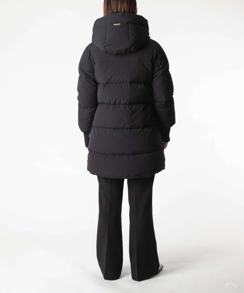 WOOLRICH(ウールリッチ)の「WOOLRICH CLOUD MADISON COAT ウールリッチ クラウド マジソン ダウンジャケット(ダウンジャケット/コート・レディース・ブラック/ネイビー・LARGE/SMALL/MEDIUM)」の5枚目の写真