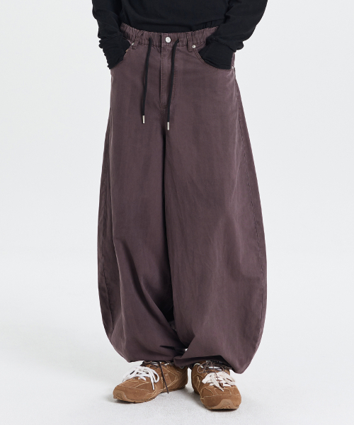 KICHUL(キチョル)の「Dyed balloon cotton pants (dark purple)(その他パンツ・メンズ・その他・SMALL/MEDIUM/LARGE)」の1枚目の写真