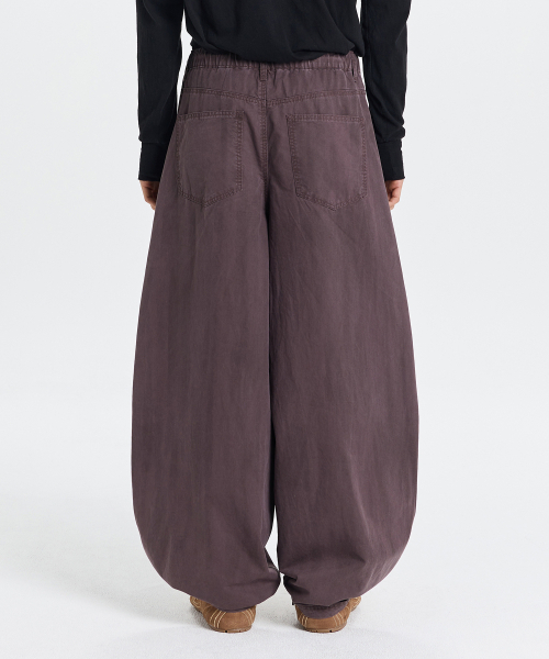KICHUL(キチョル)の「Dyed balloon cotton pants (dark purple)(その他パンツ・メンズ・その他・SMALL/MEDIUM/LARGE)」の5枚目の写真