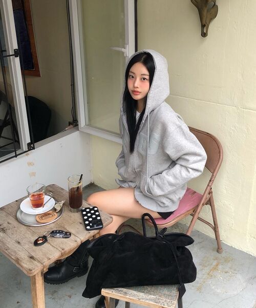 AMESWORLDWIDE(アメスワールドワイド)の「BIG TYPO HOODIE ZIP UP GREY(パーカー・メンズ・その他・SMALL/MEDIUM/LARGE)」の13枚目の写真