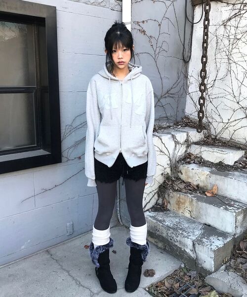 AMESWORLDWIDE(アメスワールドワイド)の「BIG TYPO HOODIE ZIP UP GREY(パーカー・メンズ・その他・SMALL/MEDIUM/LARGE)」の14枚目の写真
