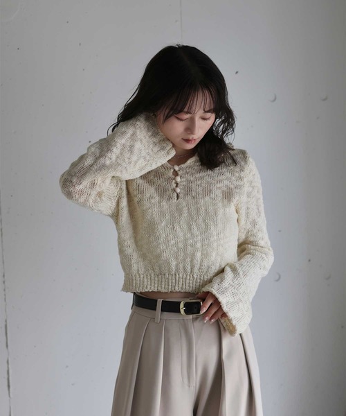 Reurie'（レウリィ）の「オリジナルパフィーポロニット / カジュアル ショート丈 クロップド丈 襟 アイボリー ブラック シンプル（ニット/セーター・レディース・アイボリー/ブラック・FREE）」の14枚目の写真