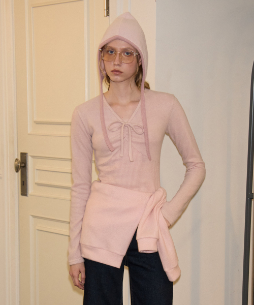 SALON DE YOHN（サロンドヨーン）の「V-neck Ribbon Shirring Knit_ Pink（ニット/セーター・レディース・その他・SMALL/MEDIUM）」の2枚目の写真