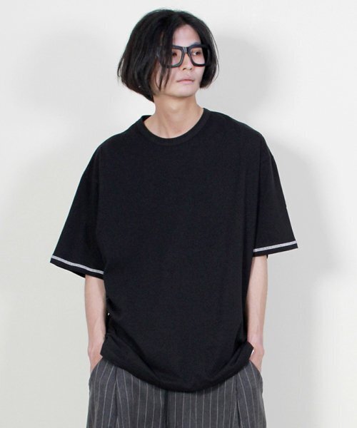 DEMARC(ドゥマーク)の「オーバーサイズ半袖ステッチポイントTシャツブラック(Tシャツ/カットソー・メンズ・その他・LARGE/MEDIUM)」の2枚目の写真