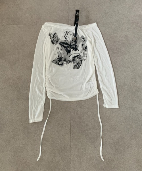 lilful(リルフル)の「【26年春夏新作】ショルダーベルト サイドシャーリング バタフライデザインシアートップス(Tシャツ/カットソー・レディース・ブラック/ホワイト・F)」の6枚目の写真