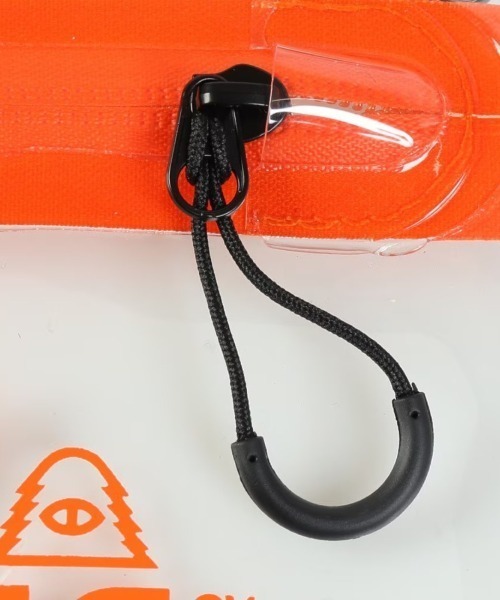 POLeR（ポーラー）の「POLER HIGH&DRY PVC CLEAR MOBILE SACOCHE（ポーラー HIGH&DRY PVC クリア モバイル サコッシュ）（ボディバッグ/ウエストポーチ・メンズ・ブラック/オレンジ/イエロー・ONE SIZE）」の5枚目の写真