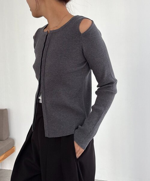 CAPRICIEUX LE'MAGE（カプリシューレマージュ）の「肩開きセッパボタンカーディガン（カーディガン/ボレロ・レディース・ブラウン/ピンク/グレー/ライトベージュ・FREE）」の13枚目の写真