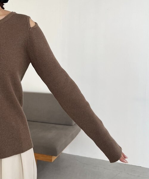 CAPRICIEUX LE'MAGE（カプリシューレマージュ）の「肩開きセッパボタンカーディガン（カーディガン/ボレロ・レディース・ブラウン/ピンク/グレー/ライトベージュ・FREE）」の21枚目の写真