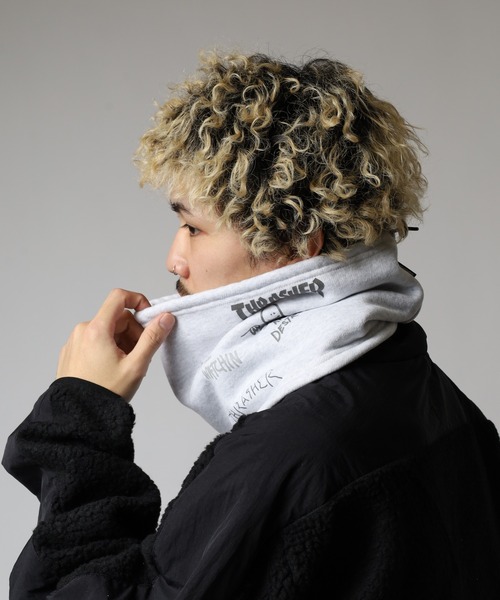THRASHER(スラッシャー)の「THRASHER マルチロゴ スウェット ネックウォーマー ネックカバー 男女兼用(ネックウォーマー/スヌード・メンズ・チャコール/ブラック/グレー・FREE)」の8枚目の写真