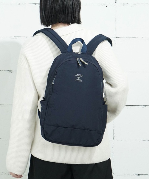 anello GRANDE(アネログランデ)の「"02"≪anello GRANDE≫MOIST/モイスト 10ポケット/15L 2WAY デイパック/リュック(バックパック/リュック・レディース・ネイビー/グレイッシュベージュ/ブラック・ONE SIZE)」の7枚目の写真